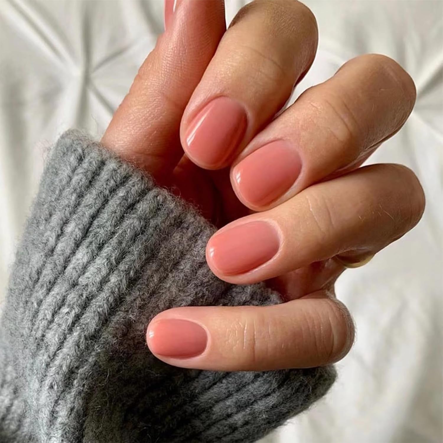 Mouyouglow 24 Stück Press on Nails Kurz,Squared Oval Einfarbig Nude Pink Fake Nails Full Cover Kunstnägel Mit Nagelkleber,Squoval Blush Rosa Solid Color Acryl Künstliche Fingernägel Für Frauen